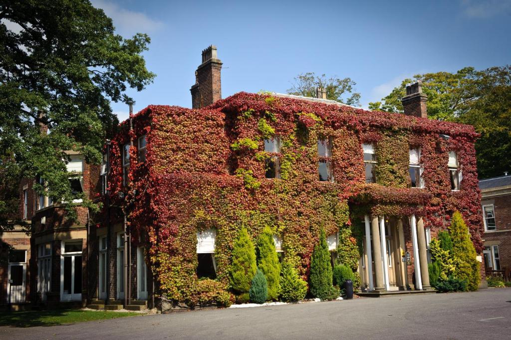 Farington Lodge Hotel Preston  Exterior photo